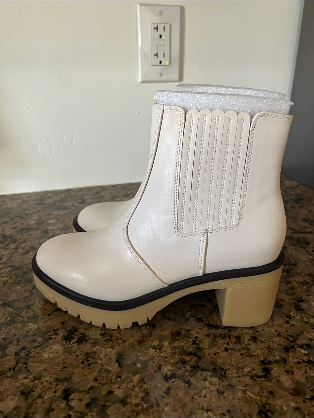 CCOCCI Cream Platform Block Heel Chelsea Ankle Boots